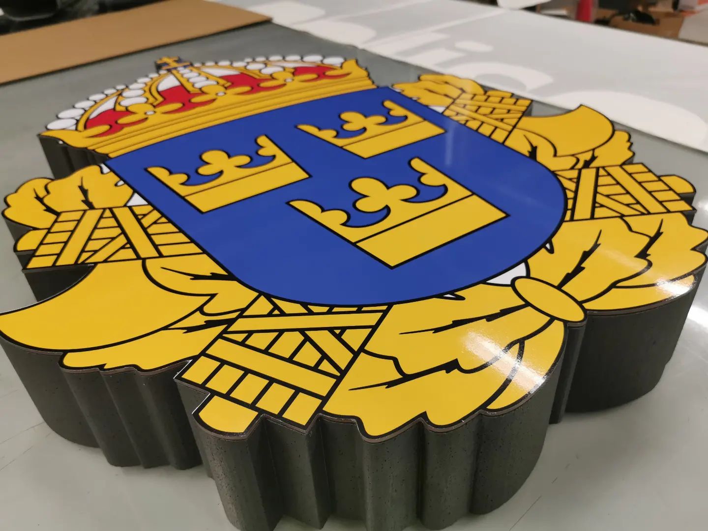 #skyltex #skyltexse #skylt #skyltar #neon #ljusreklam #ljusskyltar #presentreklam #plåtskyltar #vägskyltar #specialskyltar #företagsprofilering #mässor #scendekor #events #tullinge #reklam #design #ads #Affischer #Banderoller #Beachflaggor #Livsstil #Häften #Kuvert #Muggar #RollUp