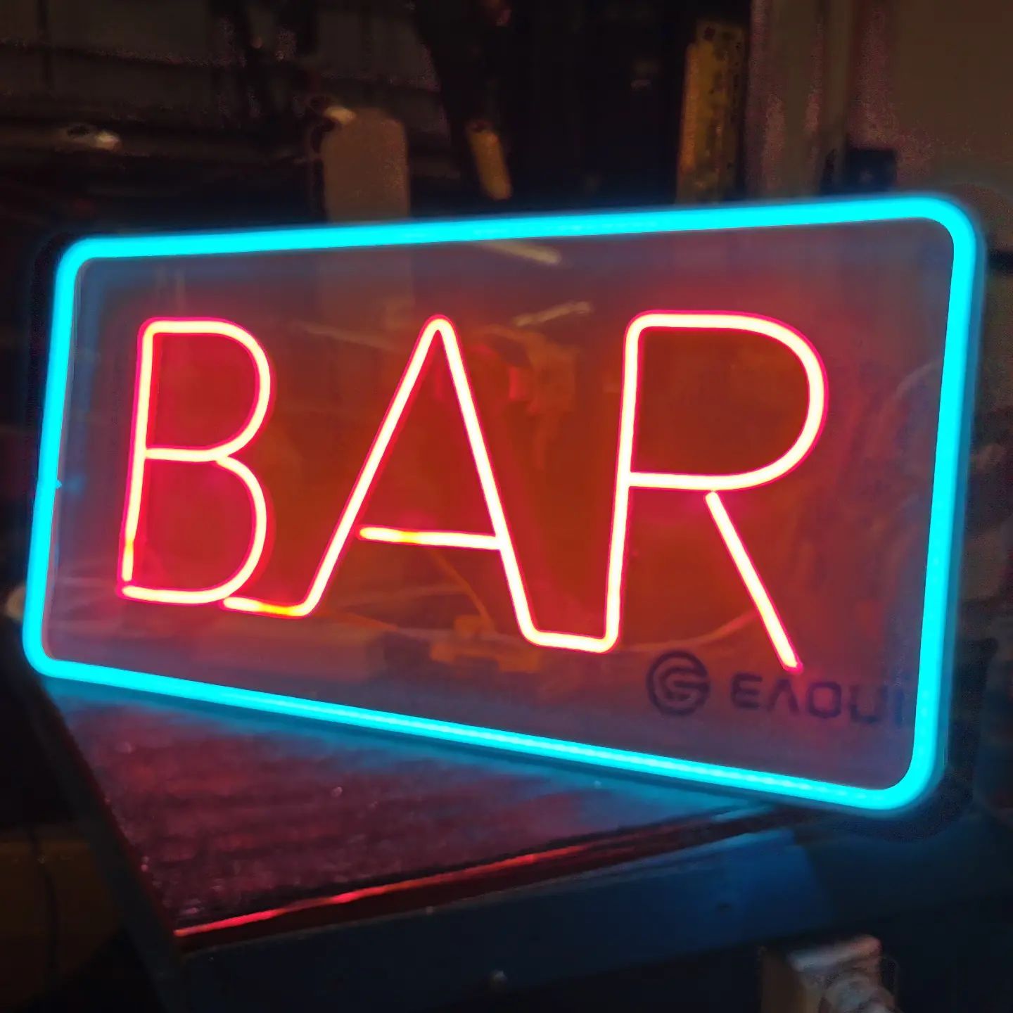 LED-neon
#skyltex #skyltexse #skylt #skyltar #neon #ljusreklam #ljusskyltar #presentreklam #plåtskyltar #vägskyltar #specialskyltar #företagsprofilering #mässor #scendekor #events #tullinge #reklam #design #ads #Affischer #Banderoller #Beachflaggor #Livsstil #Häften #Kuvert #Muggar #RollUp
